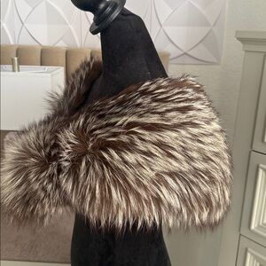 Saga fox fur shawl wrap scarf platinum label
